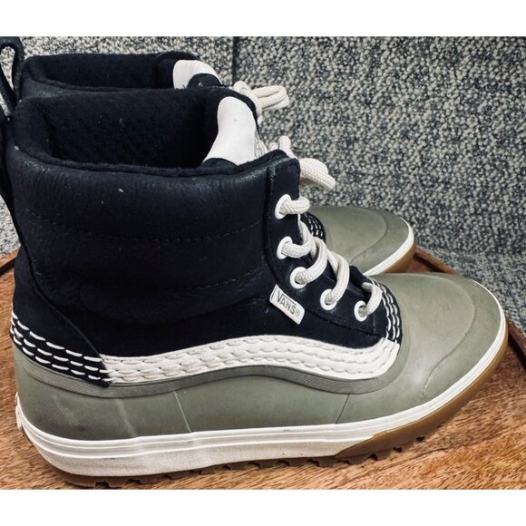 Vans Standard Mid Snow MTE Boots Size 7.5 US Mens Black & Green Weatherproof - Picture 2 of 11